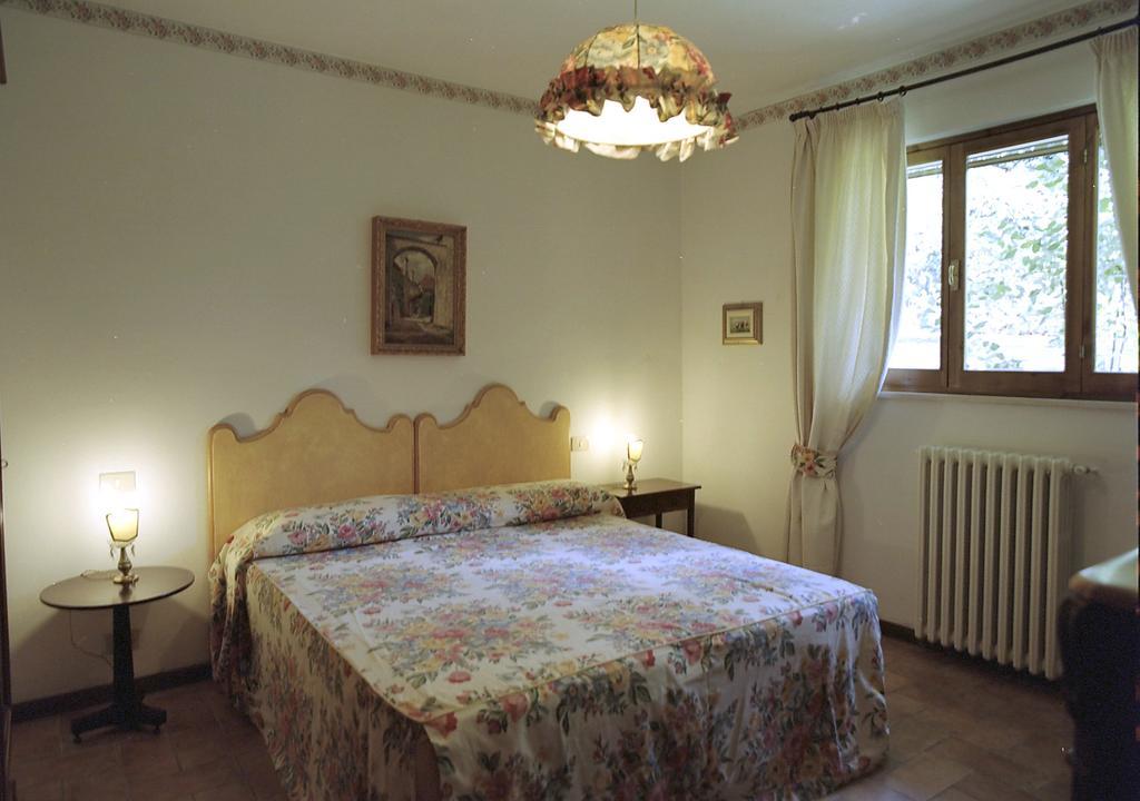Podere Oliveta Poggibonsi Bagian luar foto